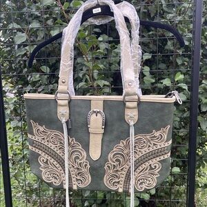 Montana West Green and Cream Tote Bag